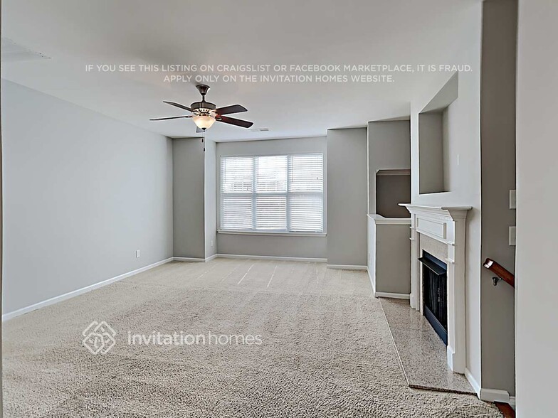 Building Photo - 11148 Green Spring Dr