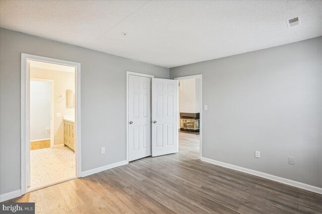 Building Photo - 12901 Churchill Ridge Cir