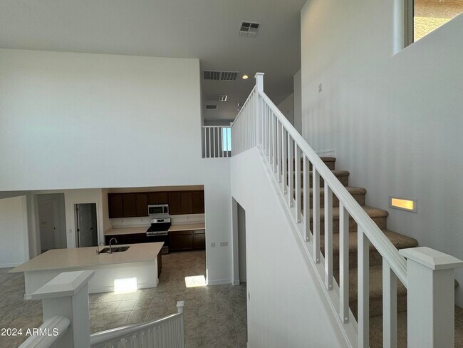 Building Photo - 8920 W Denton Ln