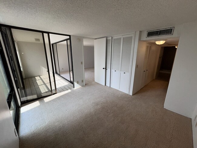 Building Photo - 1650 Ala Moana Blvd