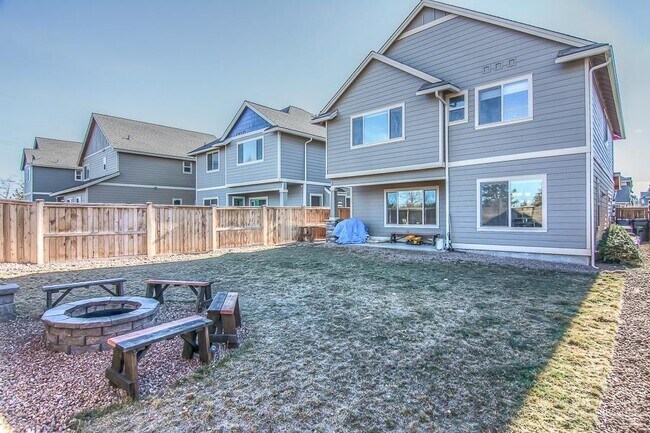 Building Photo - Beautiful 4 Bedroom Home on Bends Eastside!