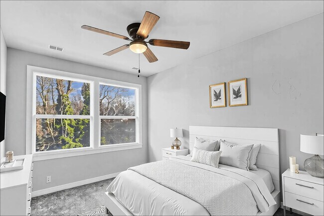 Building Photo - Lincoln Heights