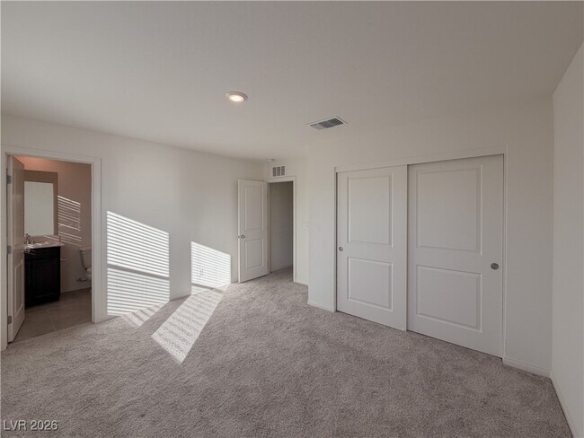 Building Photo - 6978 Dandelion Pk Ave