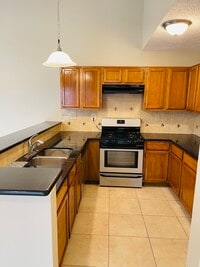 Building Photo - 4715 Rainbow Run