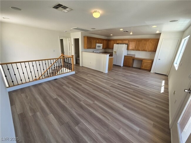 Building Photo - 10448 Processor Ct