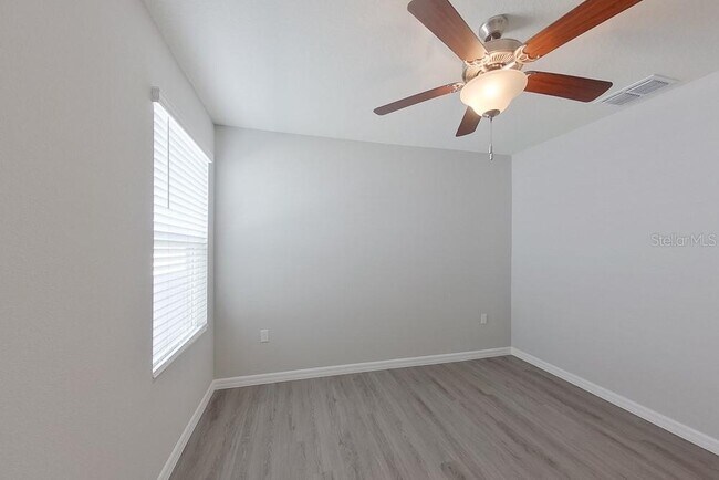 Building Photo - 4445 SW 85 Ln