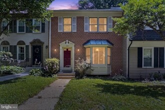 Building Photo - 5719 Oakshore Ct