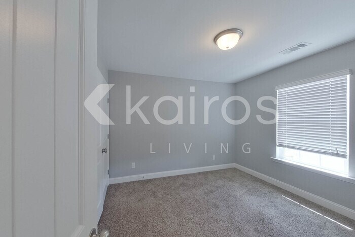 Building Photo - 403 Ferguson Ln