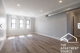 Building Photo - 6148 N Francisco Ave