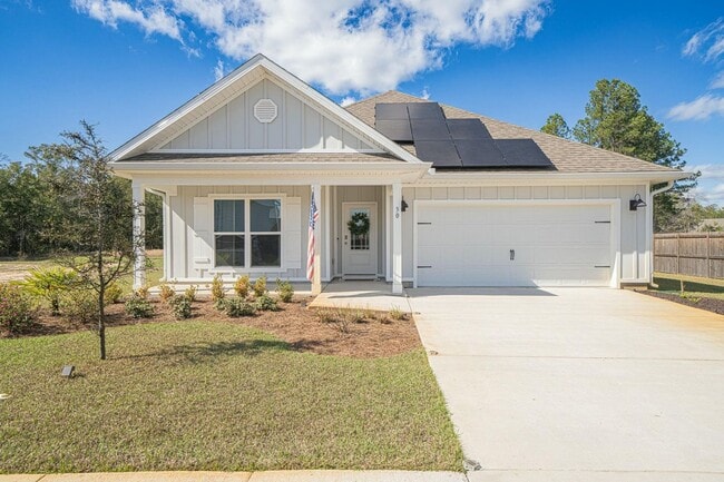 Primary Photo - Modern Comfort Meets Scenic Serenity – 4 B...
