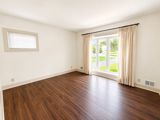 Building Photo - 9205 Whitegate Ct
