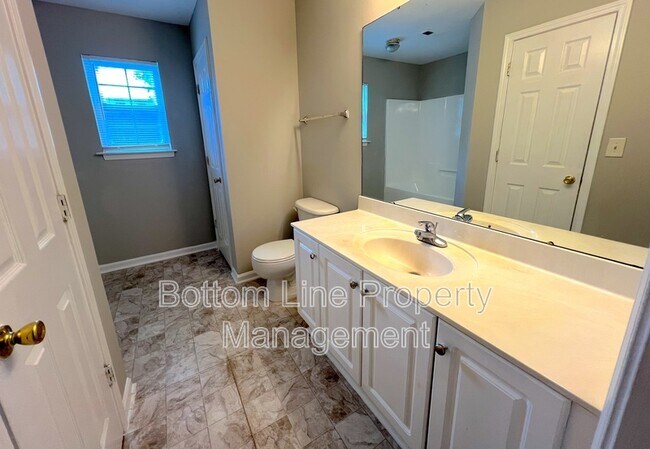 Building Photo - 1335 Braveheart Ln
