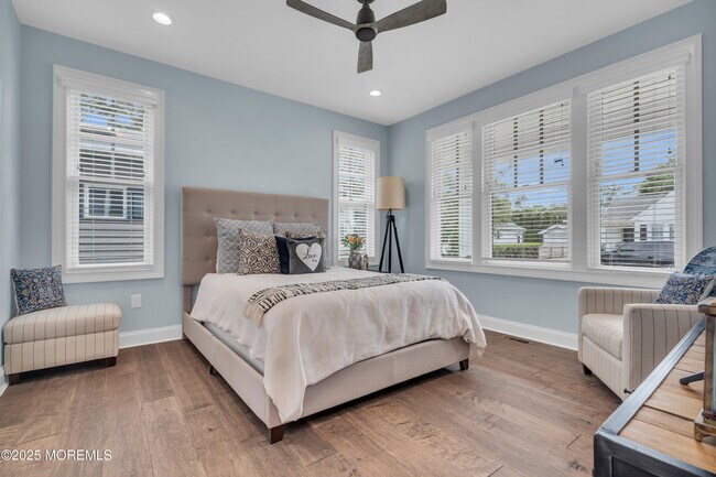 Building Photo - 2118 Edgewood Pl