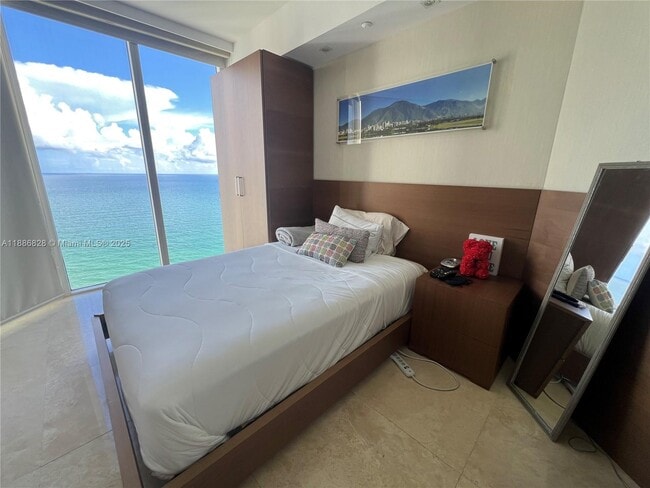 Building Photo - 19333 Collins Ave