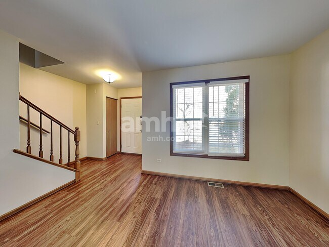 Building Photo - 4506 W Riverside Dr