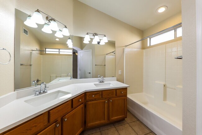 Building Photo - 20835 N 2nd Ave