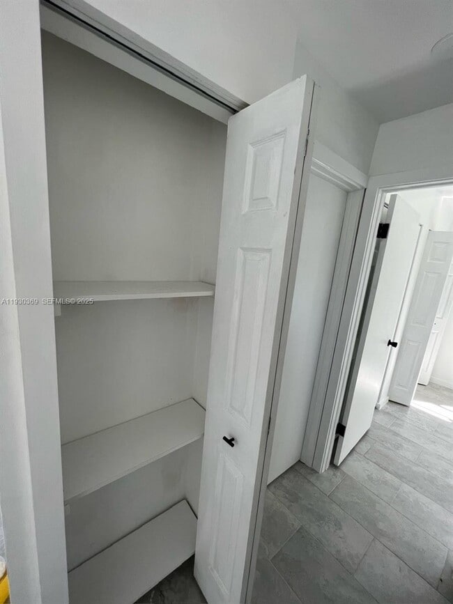 Building Photo - 7474 E Plumosa Ln