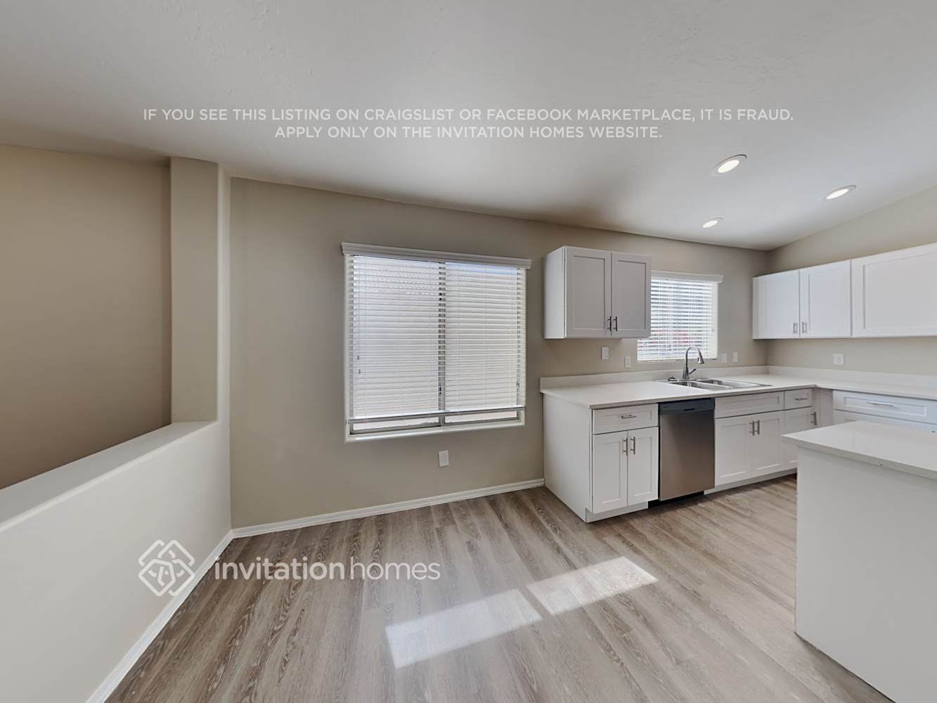 Building Photo - 13383 W Watson Ln