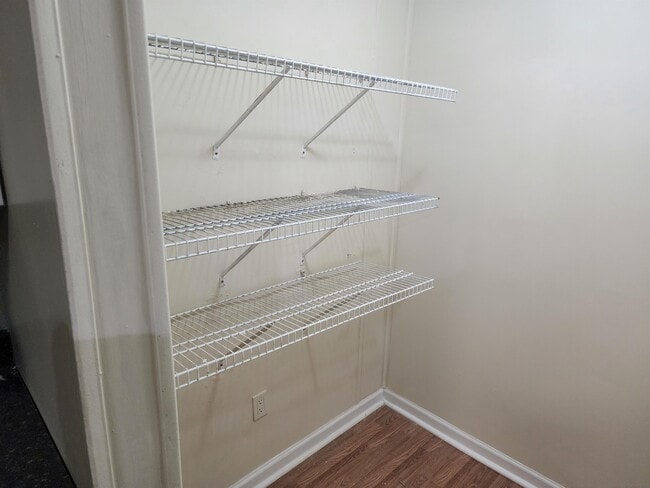 Building Photo - 68 Green Meadows Dr