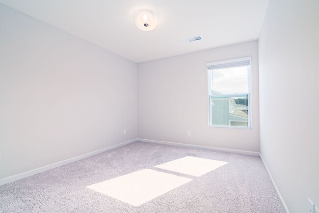 Building Photo - Modern Townhome in the Heart of Nexton