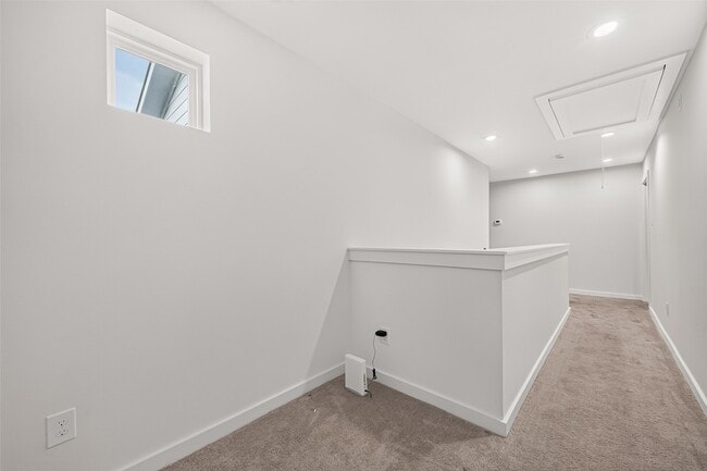 Building Photo - 2714 Discovery Trails Ct
