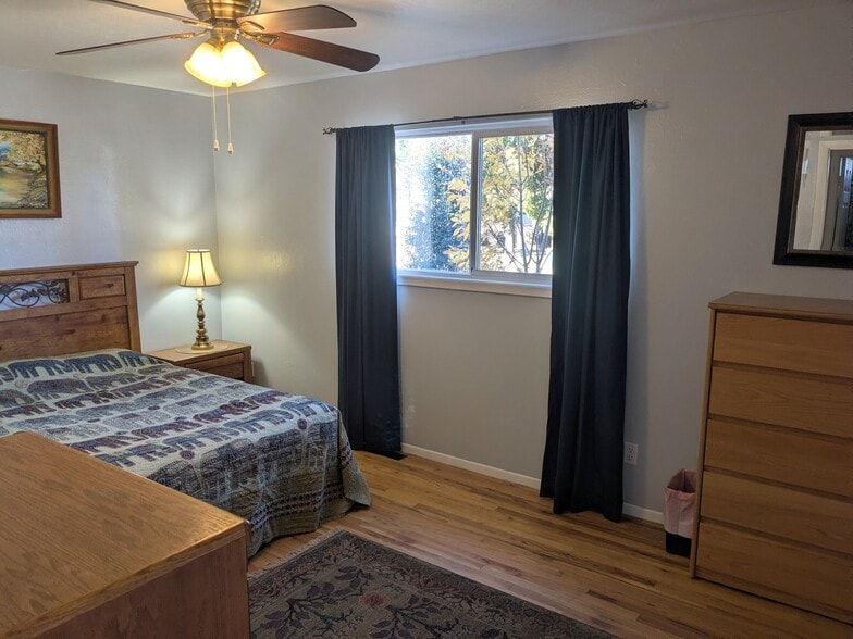 Master - 3717 Indianpipe Cir