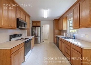 Building Photo - 2364 24th St Ln SE