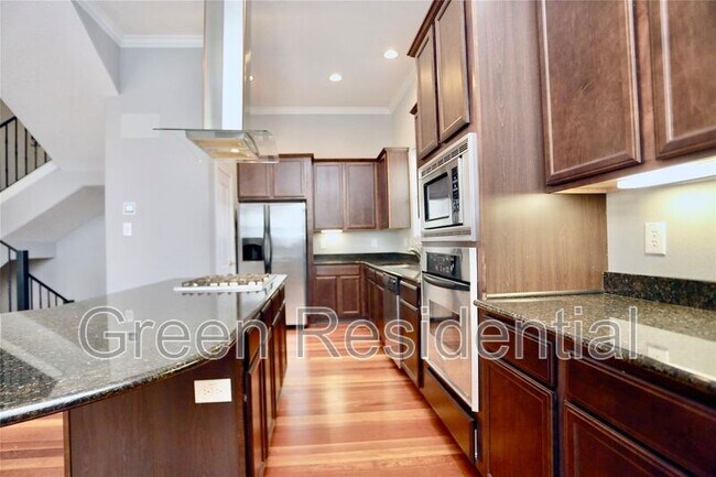 Building Photo - 114 Heights Blvd