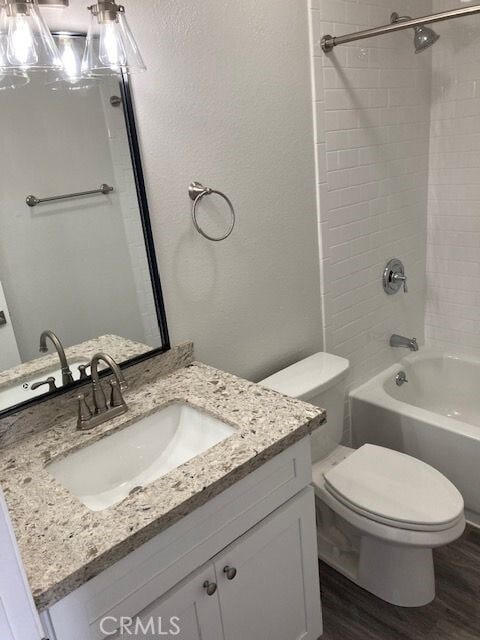 Building Photo - 7030 Seawind Dr