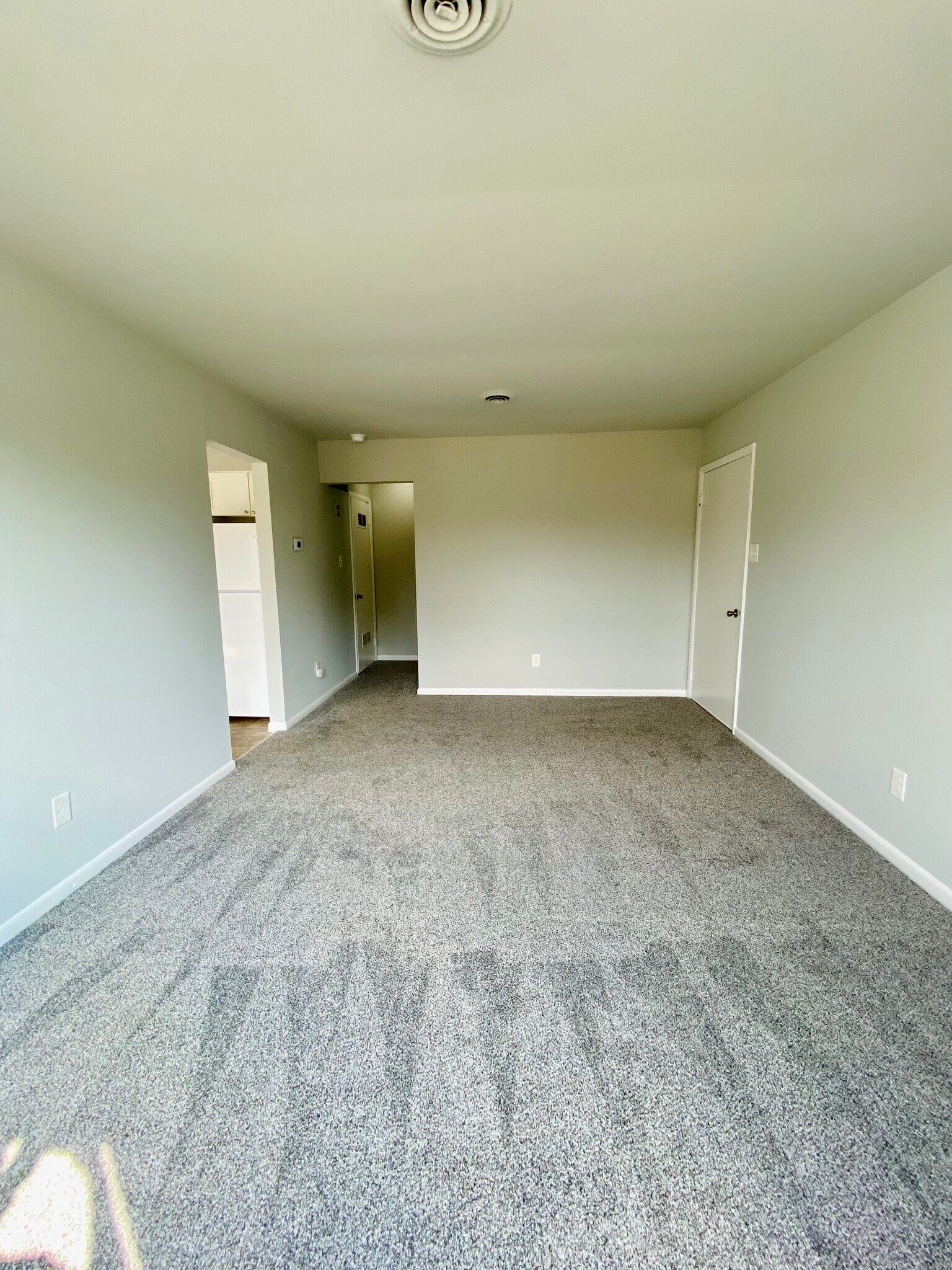 Building Photo - 204 Gateway Blvd