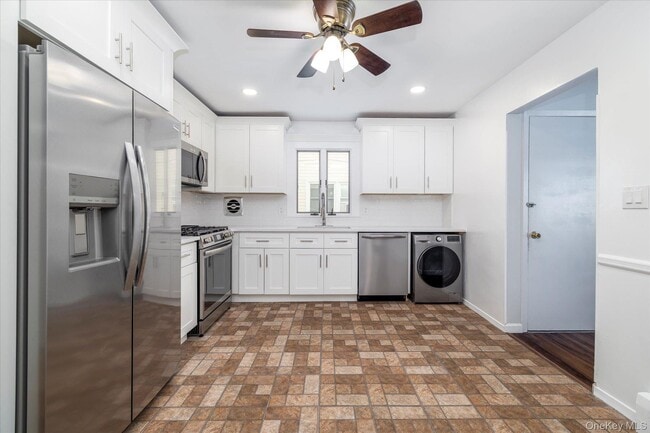 Building Photo - 72 Althouse Ave