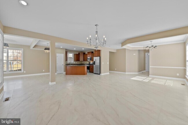Building Photo - 7722 Yalta Way