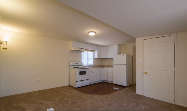 Building Photo - GREAT 2 Bedroom 1 Bath in Gilbert!!