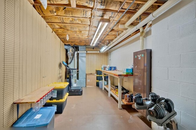 Building Photo - 1035 Panther Creek Rd