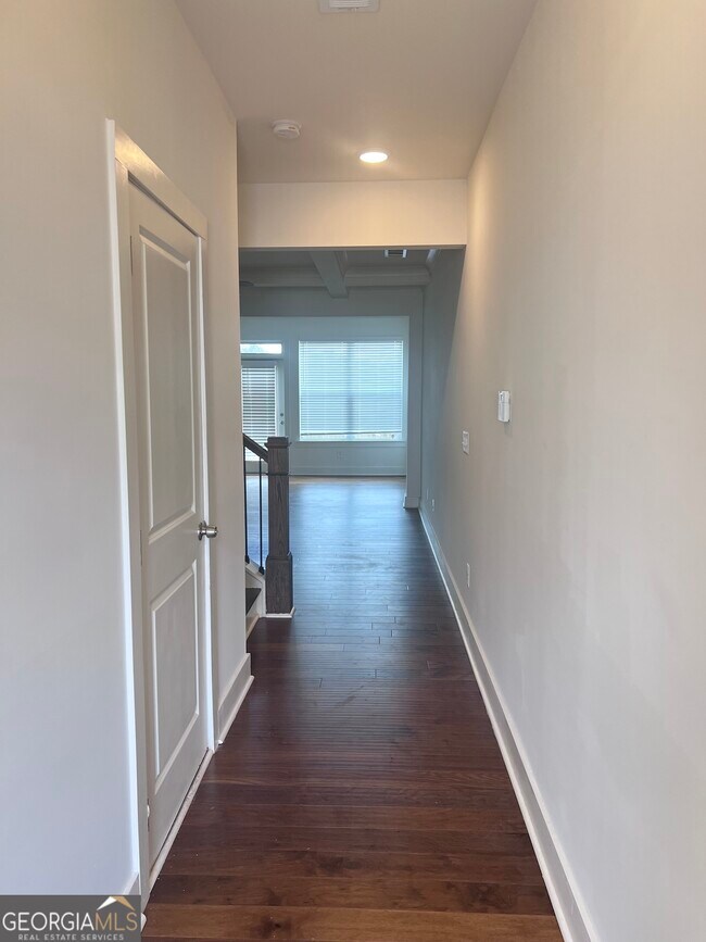 Building Photo - 116 N Auburn Landing Pl