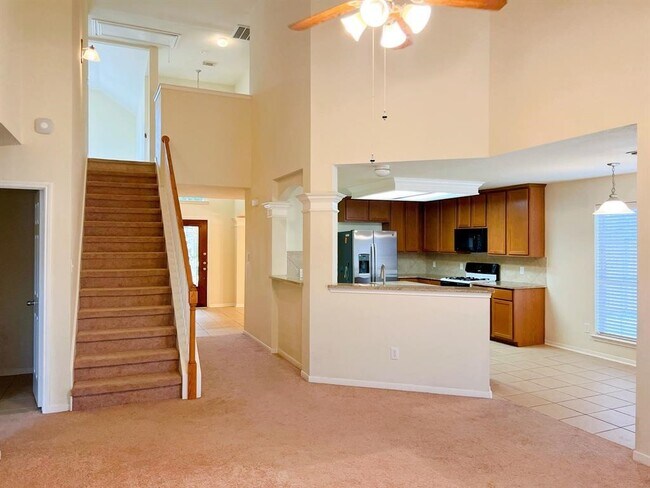 Building Photo - 18018 Timber Crossing Ln