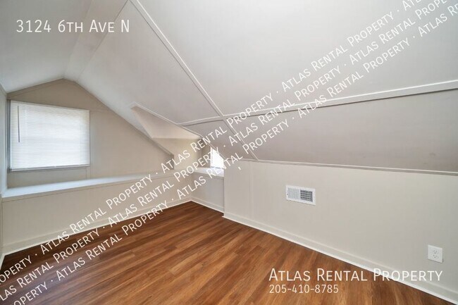 Building Photo - 3124 6th Ave N