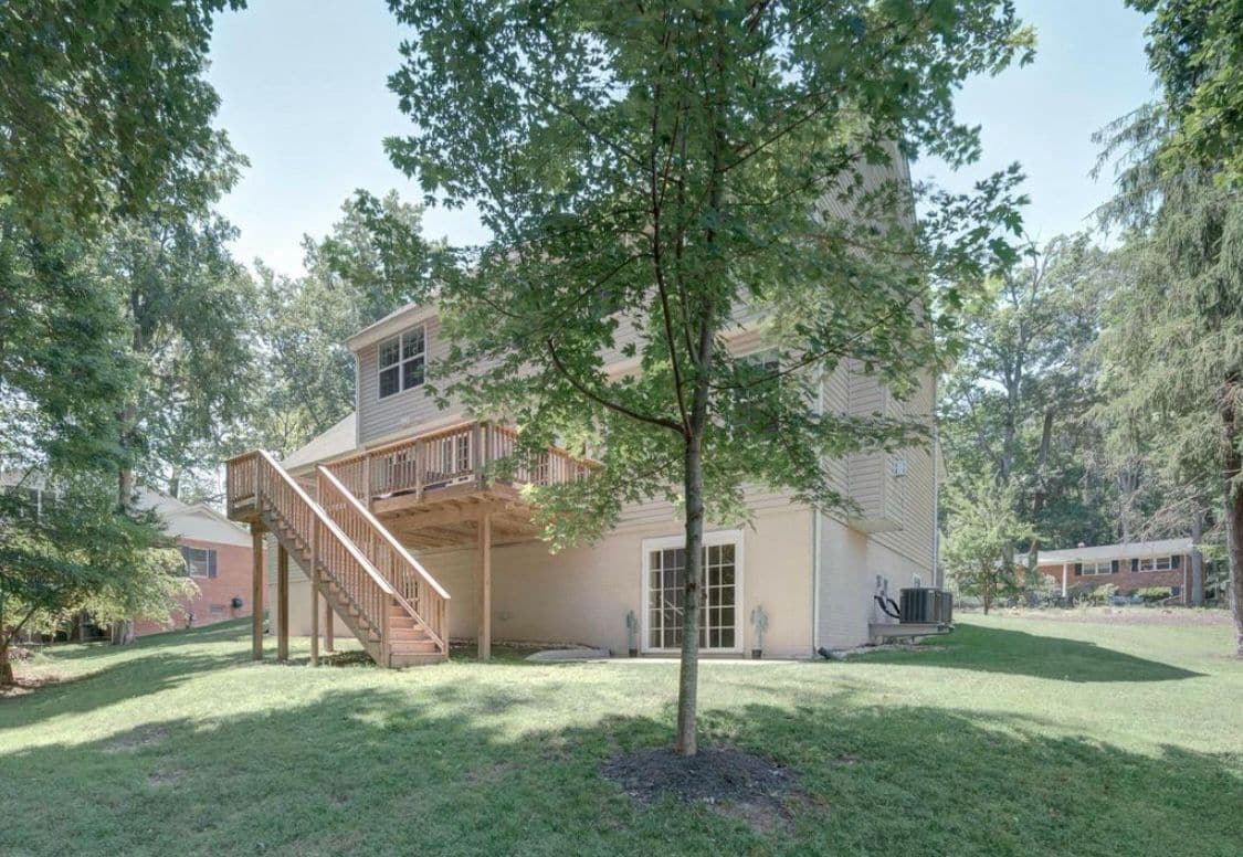 Building Photo - 18413 Cedar Dr