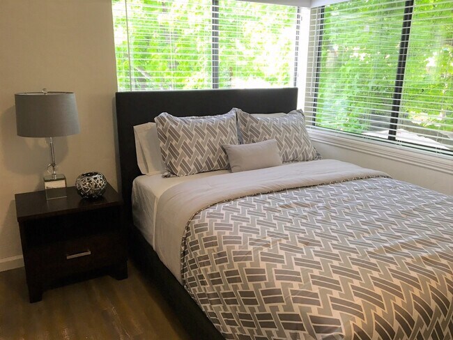 Studio - Highland Apartments