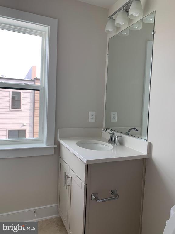 Building Photo - 565 Shorthorn Way