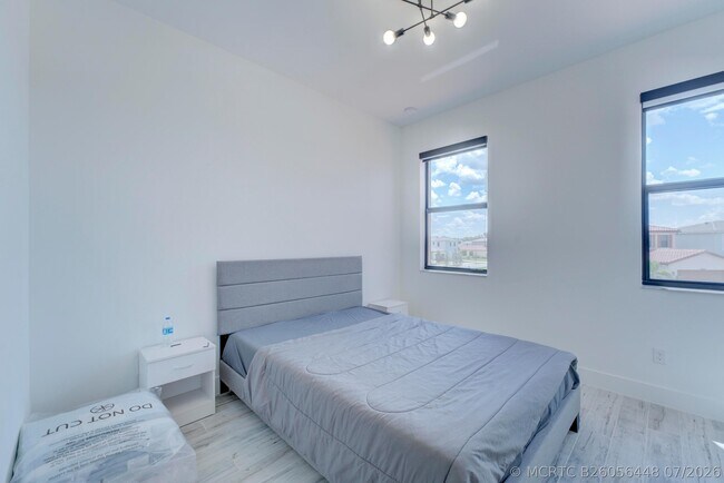 Building Photo - 16234 Sea Turtle Pl