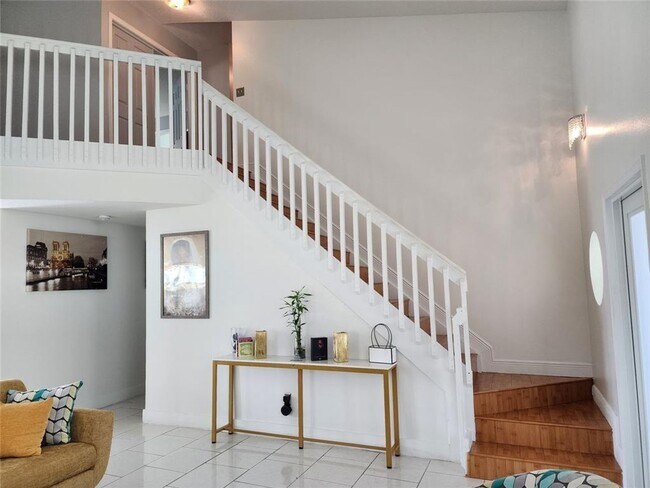 Building Photo - 9700 SW 16th Ct