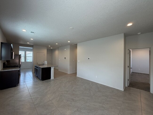 Building Photo - 1504 Alto Colores St NW