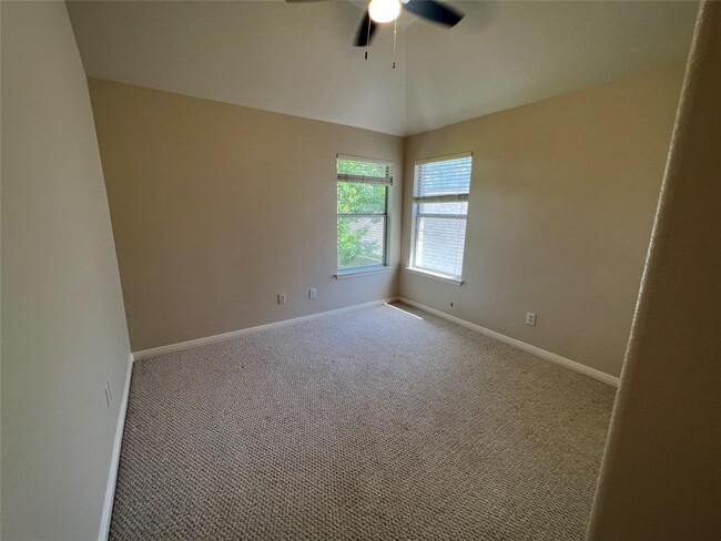 Building Photo - 2621 Sterling Panorama Ct