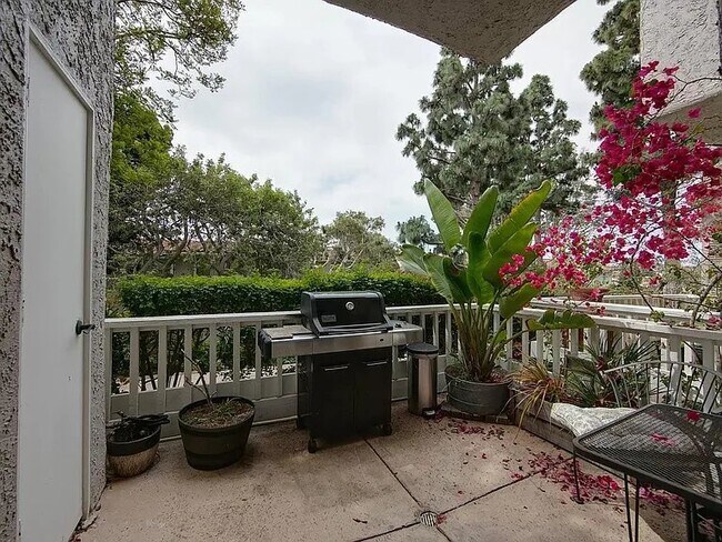 Building Photo - 28216 Rey De Copas Ln