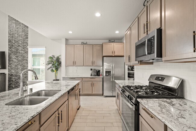 Building Photo - 18419 Windy Knl Wy