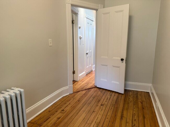 Building Photo - 60 Astor Pl