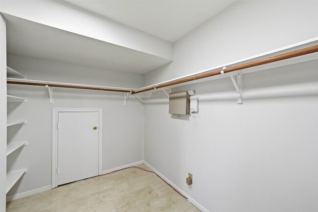 Building Photo - 4003 Bountiful Crest Ln