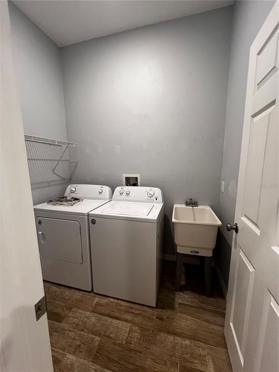 Building Photo - 567 Viceroy Ct