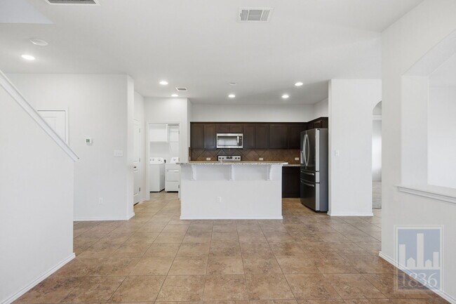 Building Photo - 720 Coltrane Dr